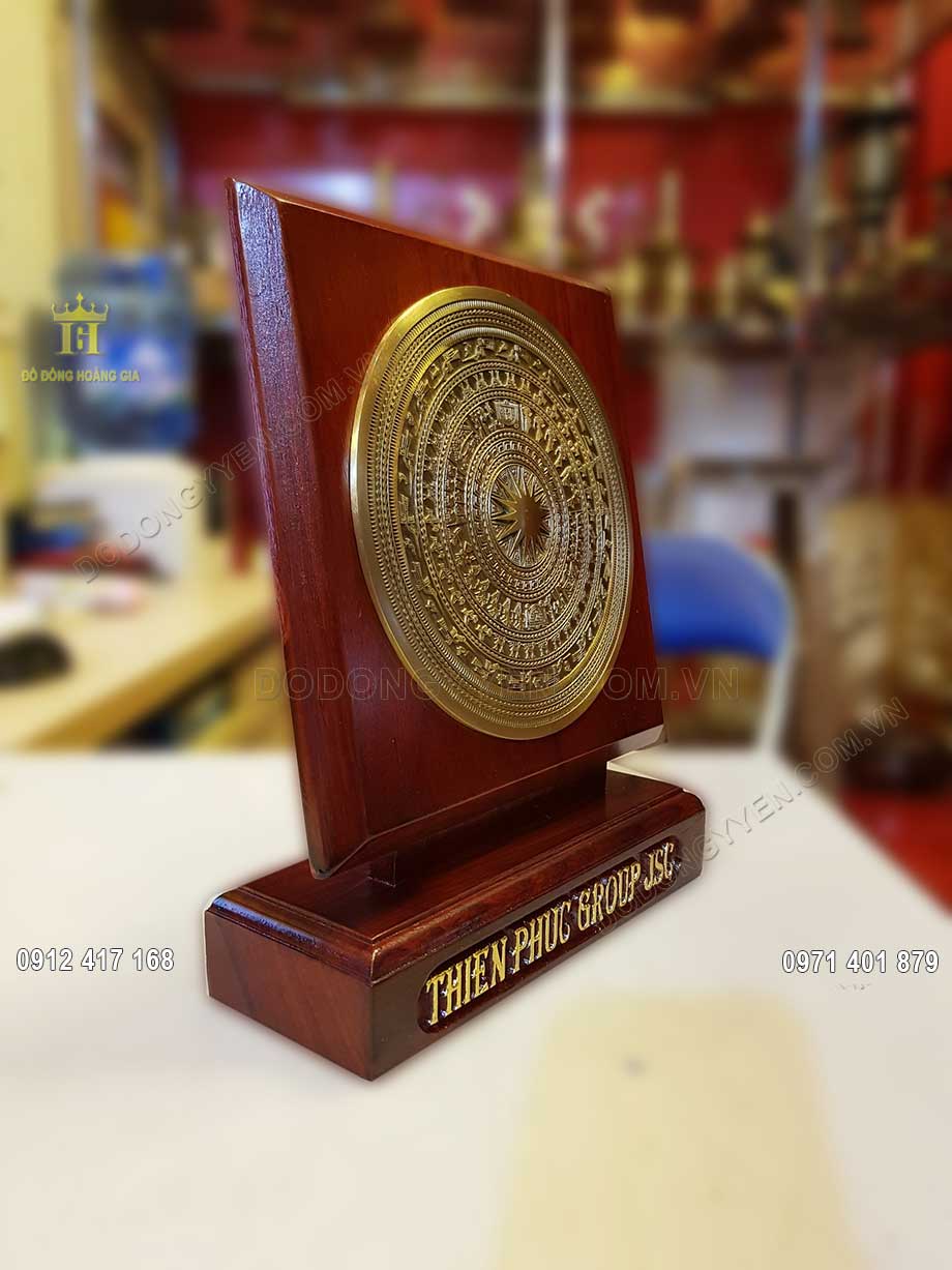 H&igrave;nh ảnh nh&igrave;n nghi&ecirc;ng v&ocirc; c&ugrave;ng sắc n&eacute;t của vật phẩm